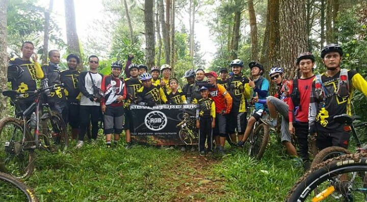 “Riungan Gowes Bareng” Komunitas Sepeda Gunung Bogor
