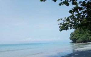 Menyepi di Pantai Canti, Lampung Selatan