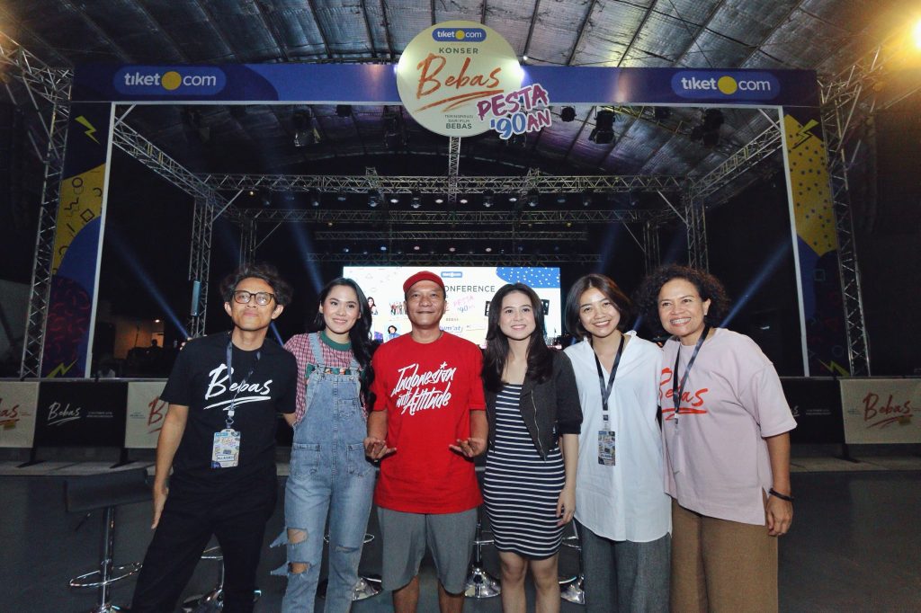 Hadirkan Lagu Dan Penyanyi Lintas Generasi Konser Bebas: Pesta 90-an Hibur 1.300 Penonton