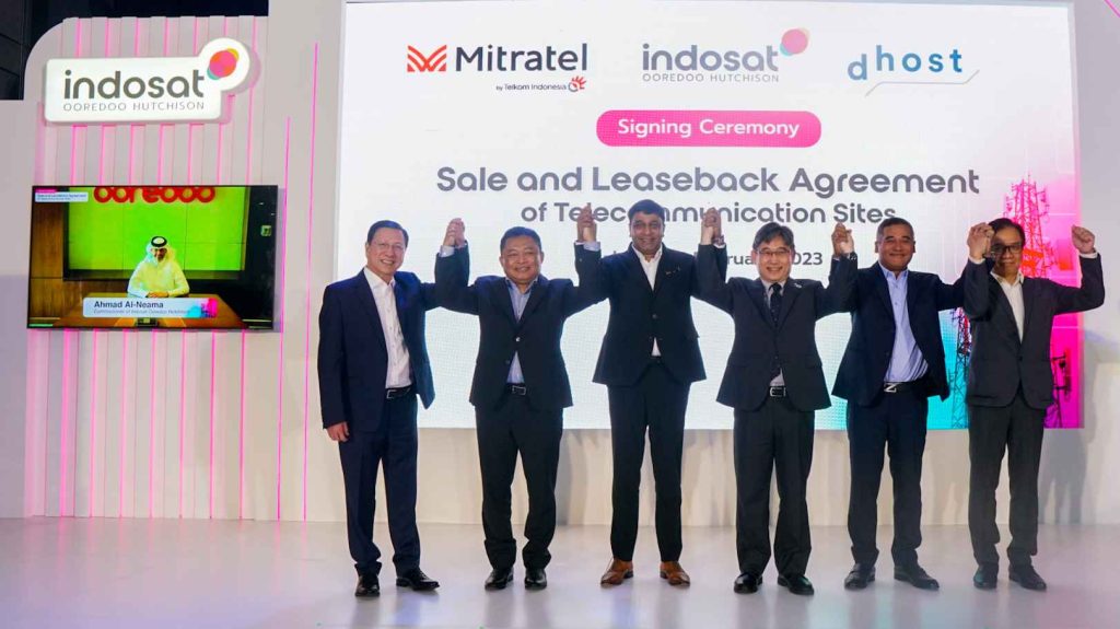 IOH, Mitratel dan dhost Menandatangani Perjanjian Transaksi Penjualan 1.630 Menara Telekomunikasi