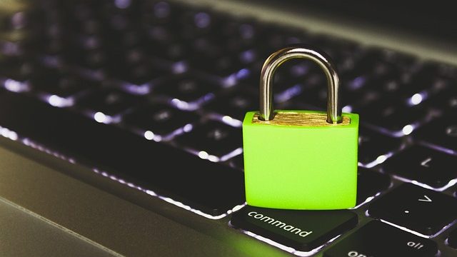 Tips Menjaga Perangkat dari Serangan Siber Living-Off-Lotland