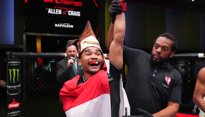 Jeka Saragih Raih Kemenangan Sensasional di Debut UFC dan Pecahkan Rekor Pendapatan!