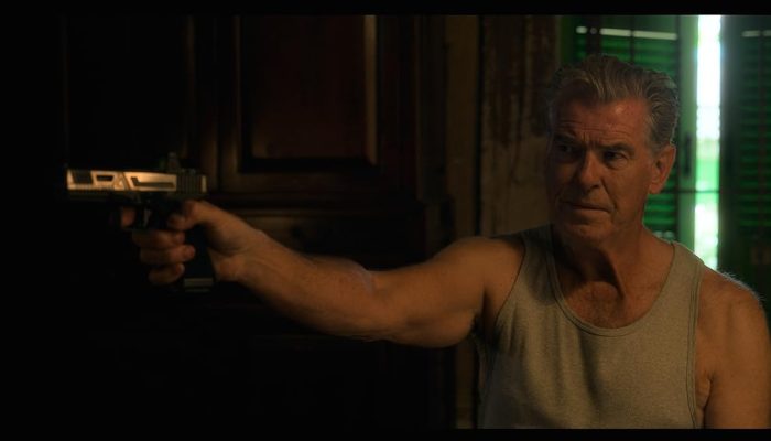 Review: Fast Charlie, Film Action Dengan Gaya Klasik