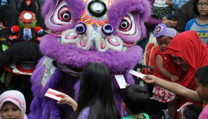 Simbol Keberuntungan dan Persatuan di Momen Imlek