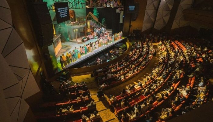 Pertunjukan Panggung Musikal Keluarga Cemara Sukses Tutup Show Terakhir