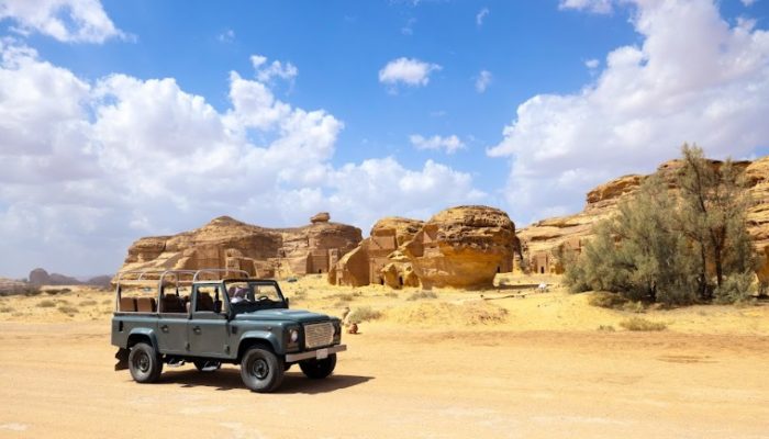 9 Destinasi Wisata yang Wajib Dikunjungi Saat Liburan ke Saudi